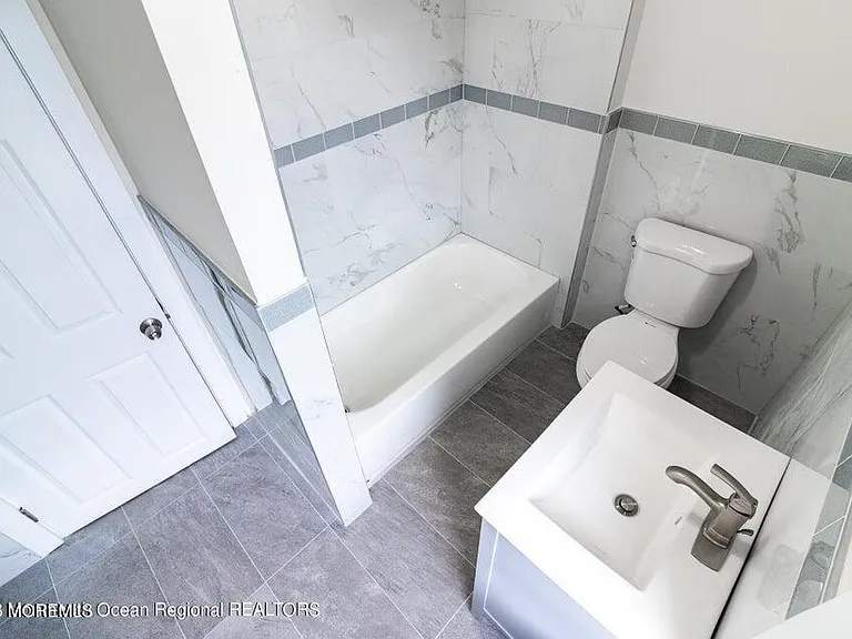 306 Henley Ave #B — Photo 10