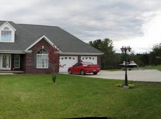 514 Haynes Ave, Chilhowie, VA 24319