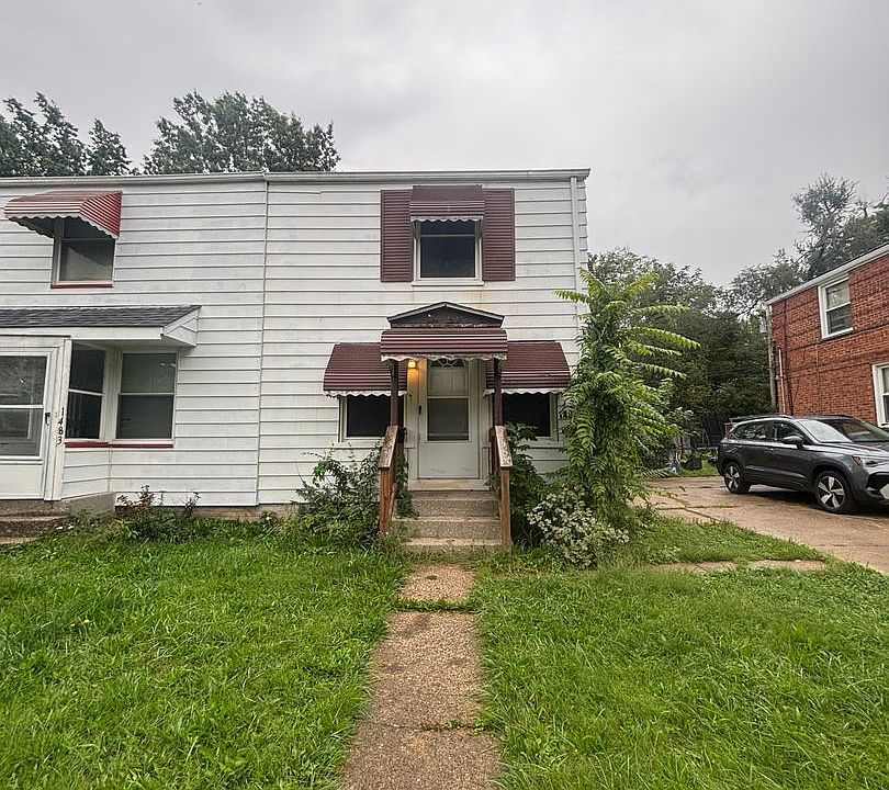 1st image of 1487 E 250th St