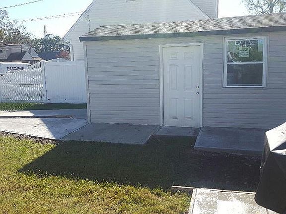 3rd image of 166 Washington Ave