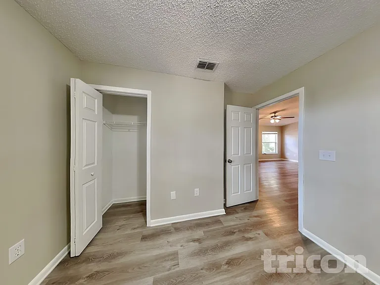 1809 Avon St — Photo 12
