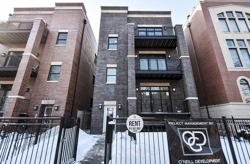 1st image of 4326 N Ashland Ave APT 3