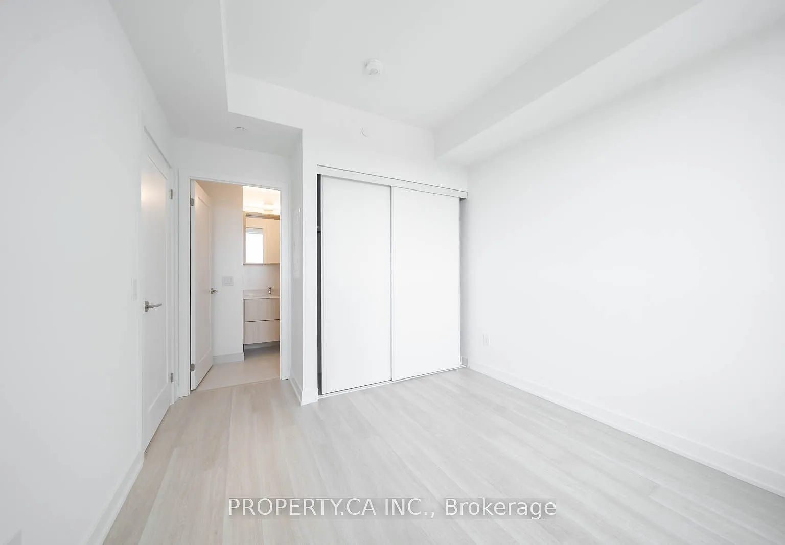 2 bed, $2,450 — Photo 4