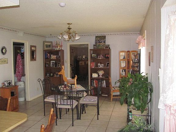 3rd image of 3909 Richardson Dr