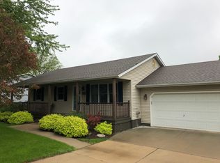 513 14th Ave, Baraboo, WI 53913