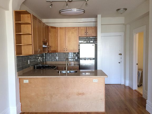 2nd image of 745 Hyde St APT 29