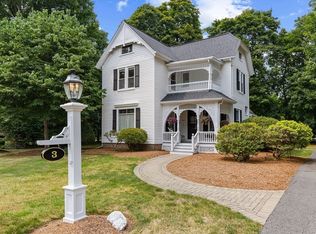 3 Bassett St, Foxboro, MA 02035