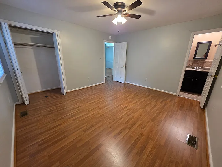 409 Rosewood Ln — Photo 26