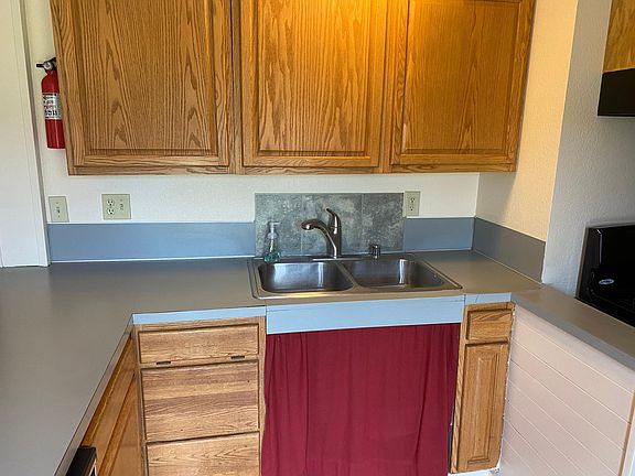 5th image of 702 NW Alexander St #2