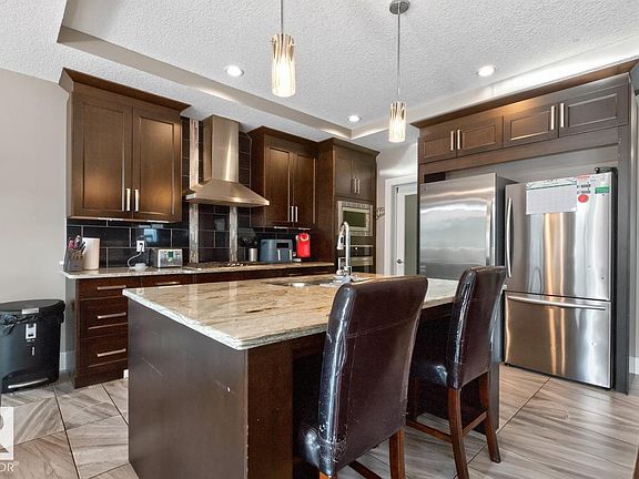4th image of 77 Caragana Way