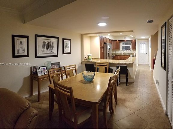 3rd image of 1405 N 15th Ave #12
