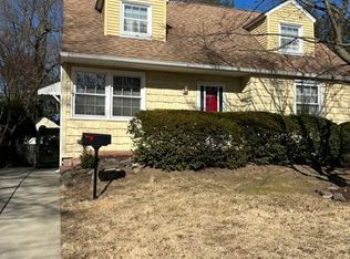 1129 Sycamore St, Haddon Heights, NJ 08035