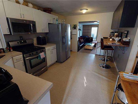 2nd image of 148 Adirondack Dr