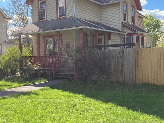 2nd image of 84 River St