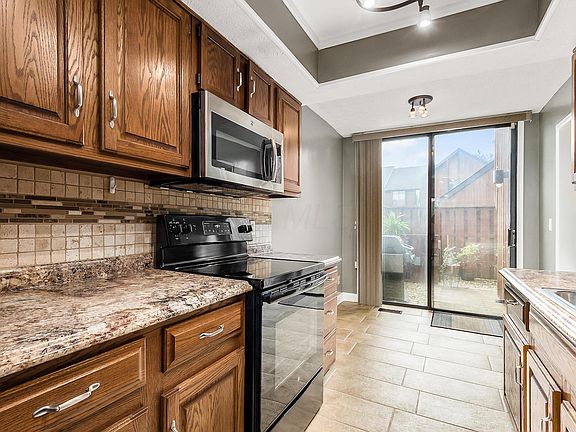 3rd image of 4838 Crazy Horse Ln #7