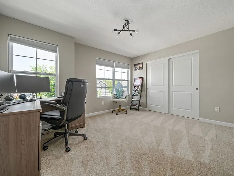 1033 Quarry Oak Dr — Photo 29