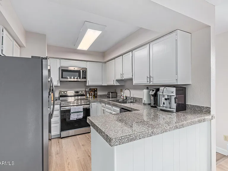 7401 N Scottsdale Rd #20 — Photo 4