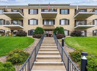 2131 1st Ave SE APT 214, Cedar Rapids, IA 52402