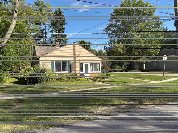 159 S Saginaw St, Montrose, MI 48457