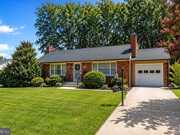 2nd image of 7314 Lois Ln