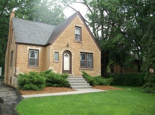 5735 Wolf Rd, La Grange Highlands, IL 60525