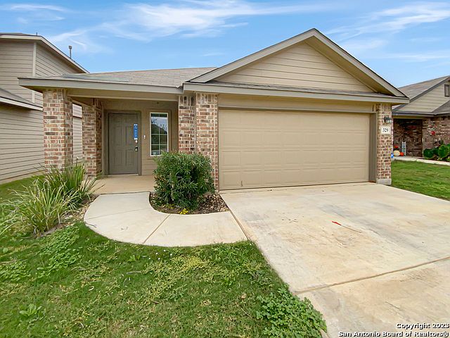 329 MIDDLE GREEN LOOP