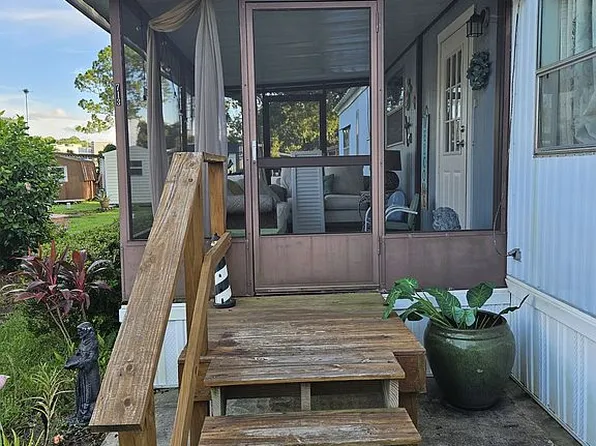 713 Oriole Ln, Saint Augustine, FL 32084