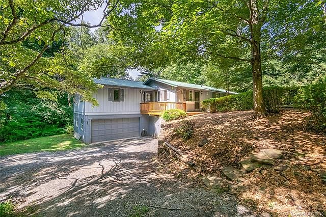 1st image of 658 Bass Lake Dr