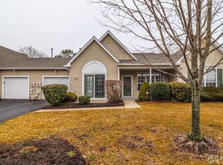 12 Sunnybrook Ln #1002, Lakewood, NJ 08701
