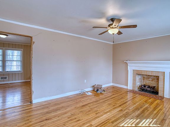 5th image of 3207 Amity Road Ext