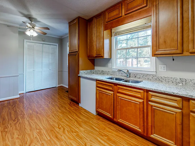 3993 N Shelby Ln — Photo 7
