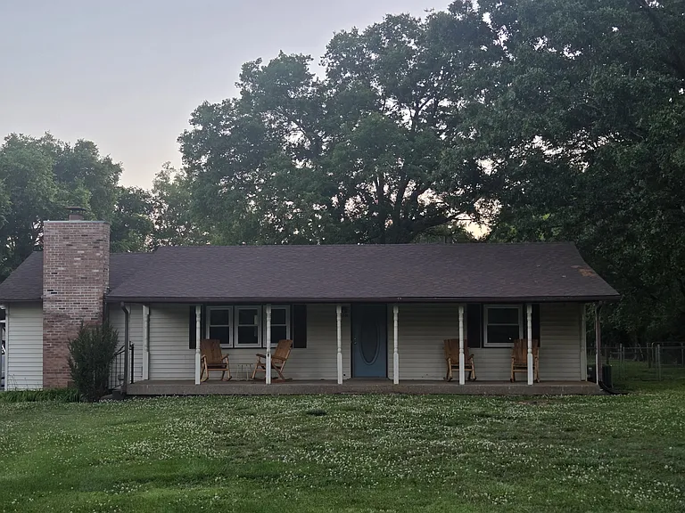 515 Lillard Rd — Photo 1