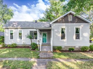 11 S Saint Clair St, Altamont, IL 62411