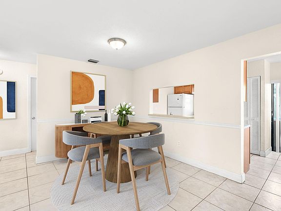 4th image of 224 SE 1st Circle #19a