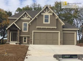 8004 Apache Rd, Lenexa, KS 66227