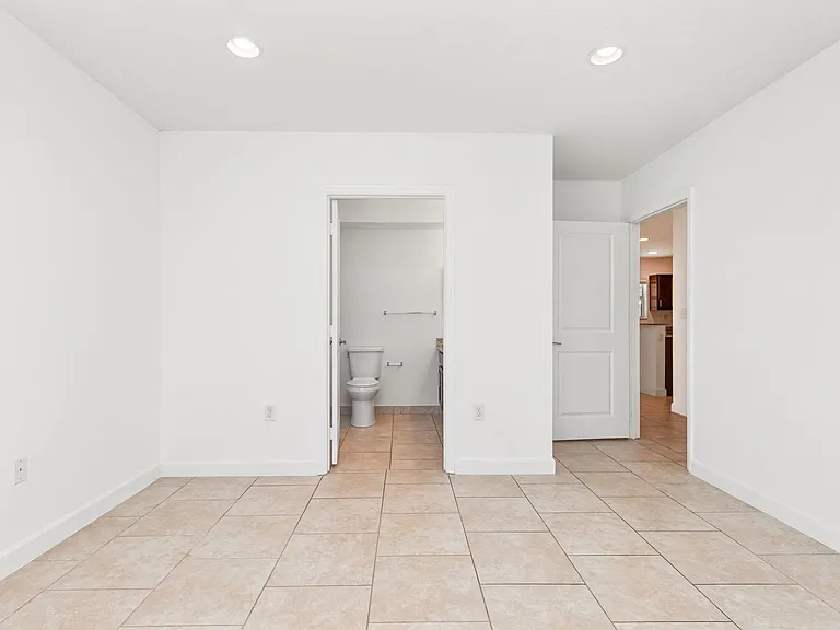3525 NW 114th Ln — Photo 20