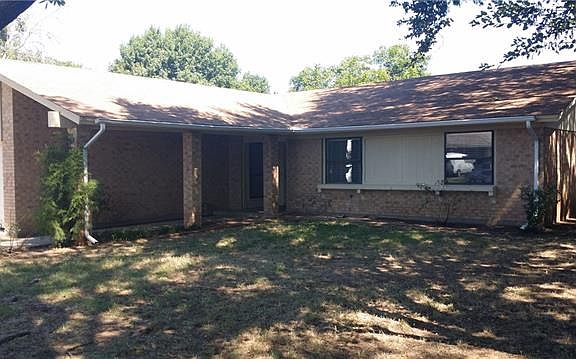 3rd image of 6933 Loma Vista Dr