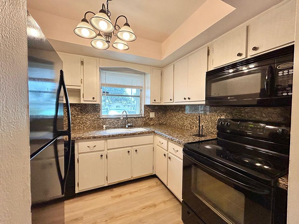 1st image of 2854 E Ashley Dr Drive E #B