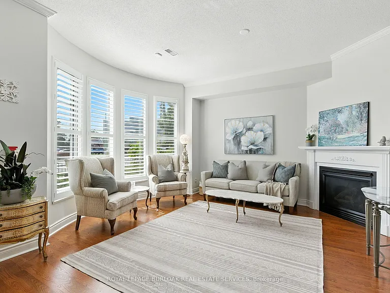 442 Maple Ave #7 — Photo 7