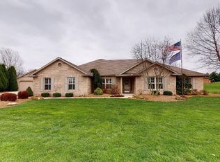 850 N Evergreen Dr, Jasper, IN 47546