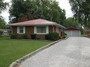 407 W Madison Ave, Chandler, IN 47610