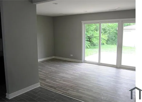 16535 Spaulding Ave — Photo 1