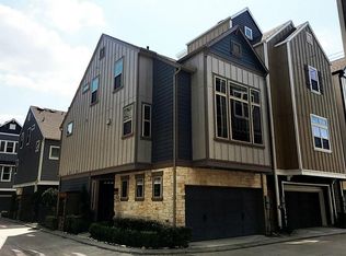 718 N Shepherd Dr, Houston, TX 77007