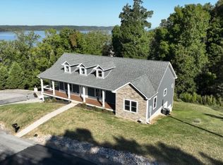 68 Channel Ridge Rd, Cadiz, KY 42211