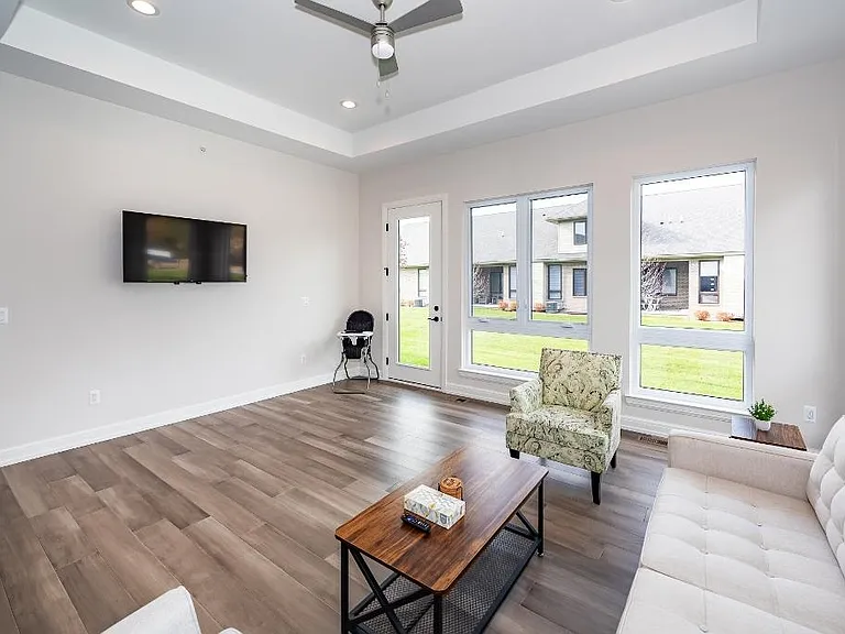 7488 Gramercy Cir — Photo 26