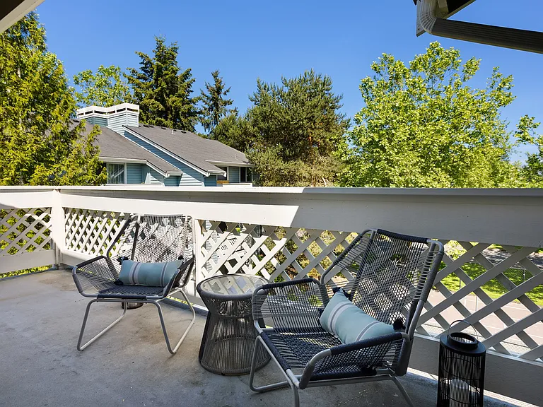 Dockside Apartments — Photo 16