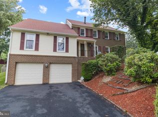 9209 Pavonia Ct, Potomac, MD 20854