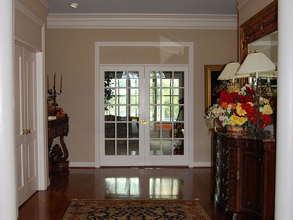 3rd image of 28 Great Lakes Dr