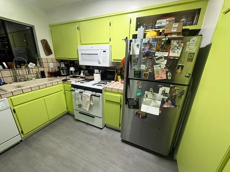 311 Bayview Dr — Photo 5