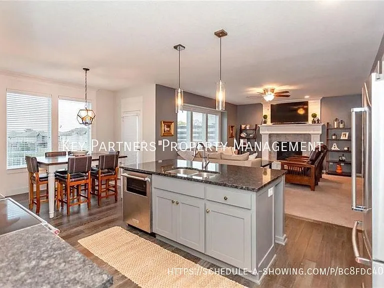 23402 W 52nd Ter — Photo 7